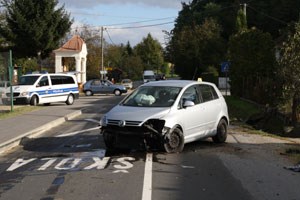 Slika Fotografije/Opcenite fotografije/Prometne nesrece/Peklenica-14102011.jpg
